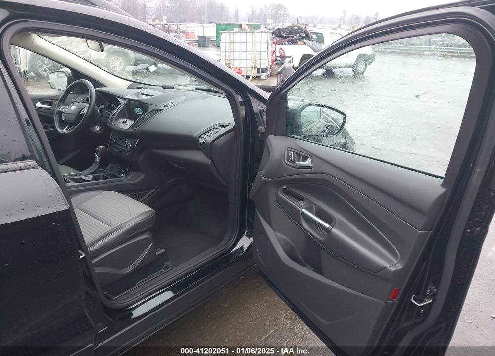 2017 FORD ESCAPE SE VIN: 1FMCU9G9XHUB98676