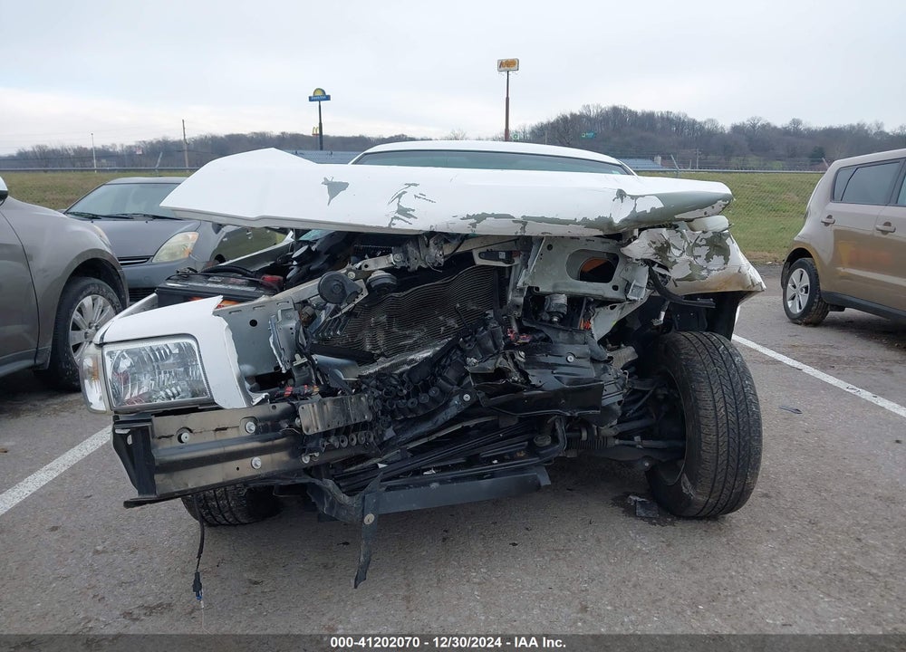 2007 MERCURY GRAND MARQUIS VIN: 2MEFM75V17X627425
