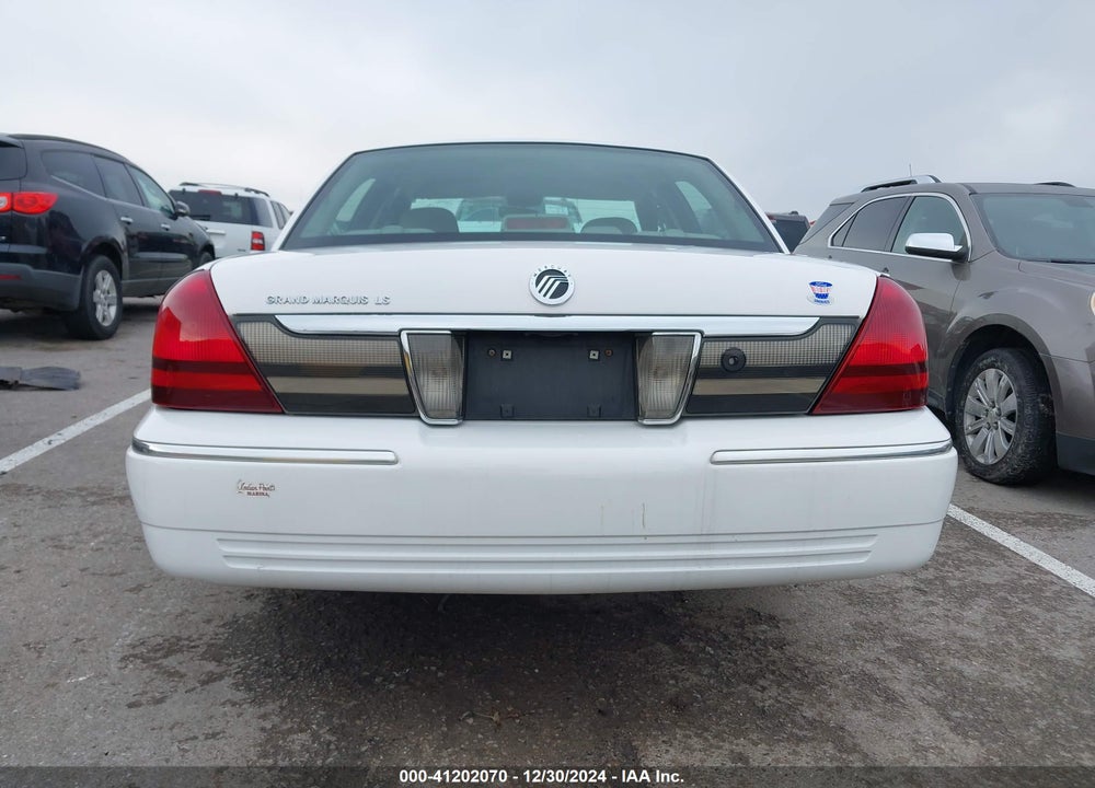 2007 MERCURY GRAND MARQUIS VIN: 2MEFM75V17X627425