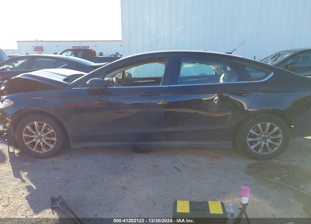 2016 FORD FUSION VIN: 3FA6P0G74GR224140