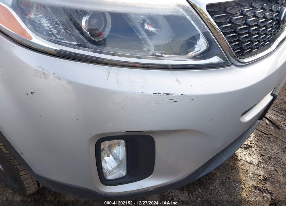2014 KIA SORENTO LX V6 VIN: 5XYKTDA71EG497743