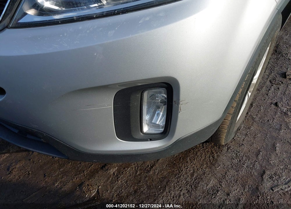 2014 KIA SORENTO LX V6 VIN: 5XYKTDA71EG497743