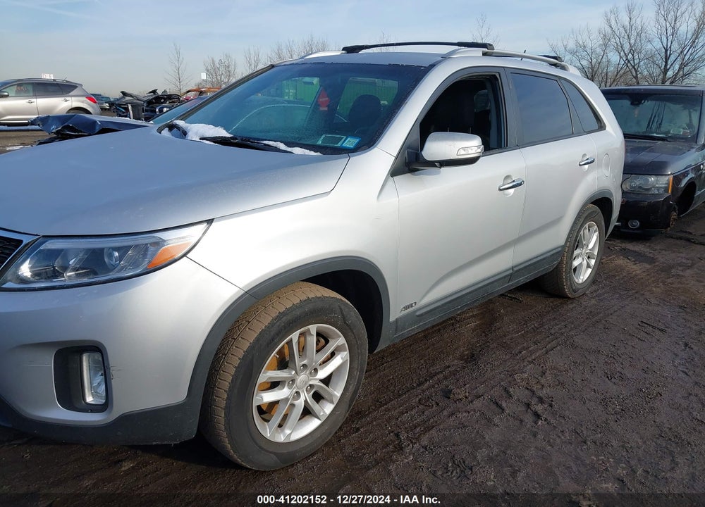 2014 KIA SORENTO LX V6 VIN: 5XYKTDA71EG497743
