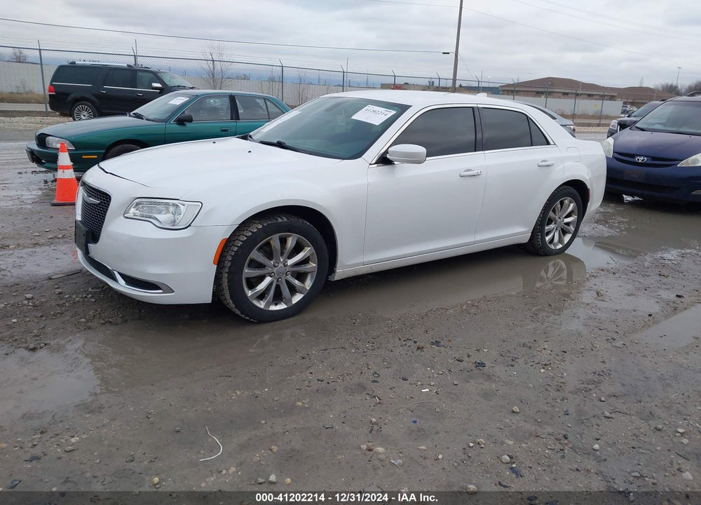2015 CHRYSLER 300 LIMITED VIN: 2C3CCARG1FH892164