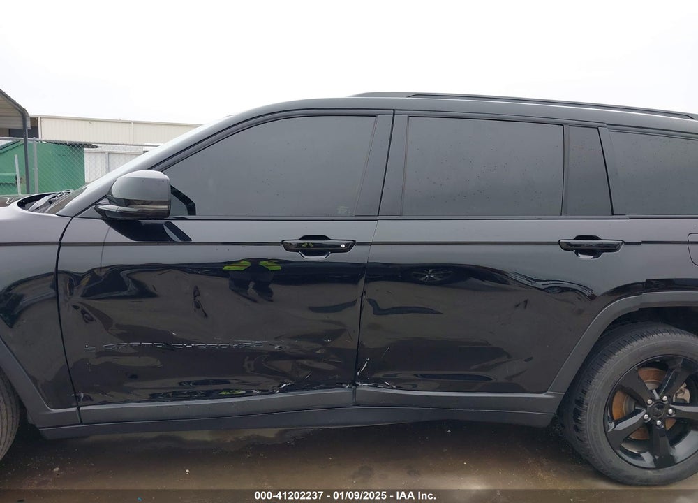 2021 JEEP GRAND CHEROKEE L ALTITUDE 4X2 VIN: 1C4RJJAG7M8211175