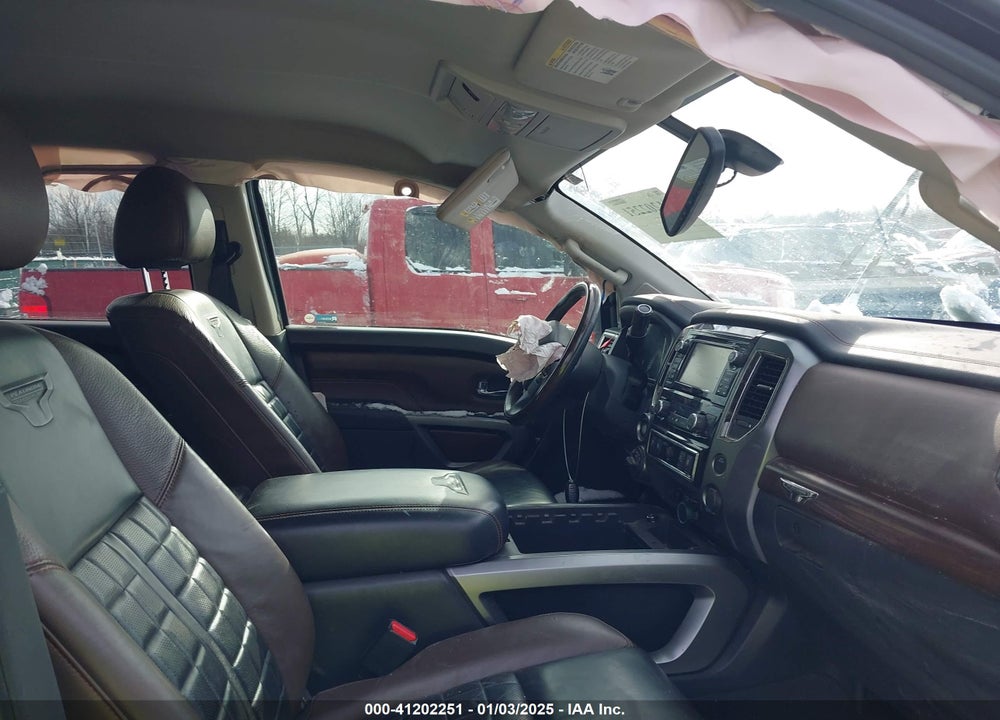 2017 NISSAN TITAN VIN: 1N6AA1E55HN533095