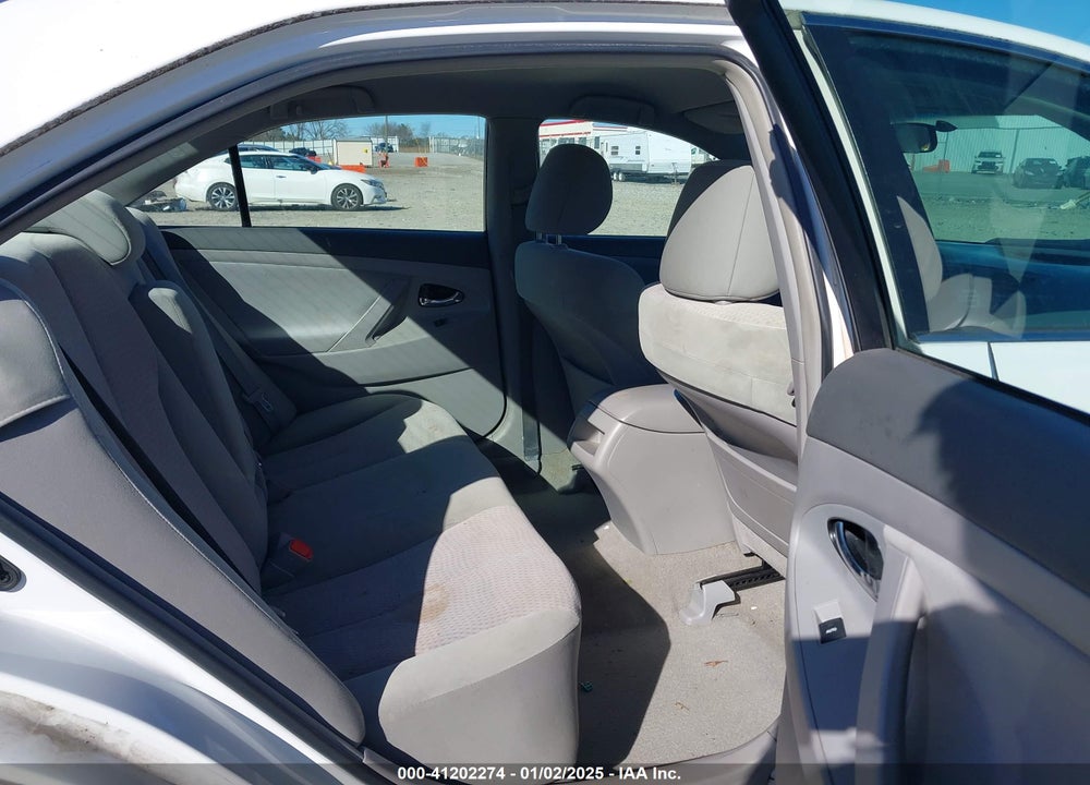 2011 TOYOTA CAMRY LE VIN: 4T1BF3EK9BU727518