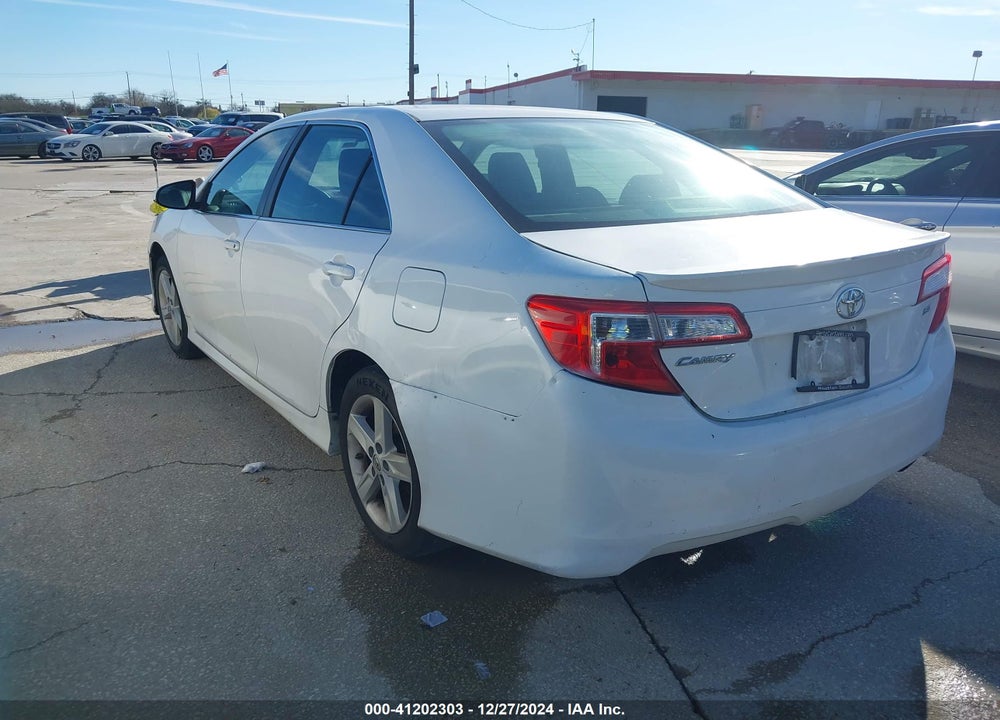 2013 TOYOTA CAMRY SE VIN: 4T1BF1FK6DU269426