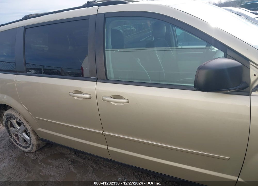 2010 DODGE GRAND CARAVAN SE VIN: 2D4RN4DEXAR268831