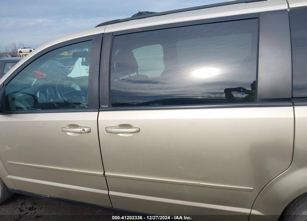 2010 DODGE GRAND CARAVAN SE VIN: 2D4RN4DEXAR268831