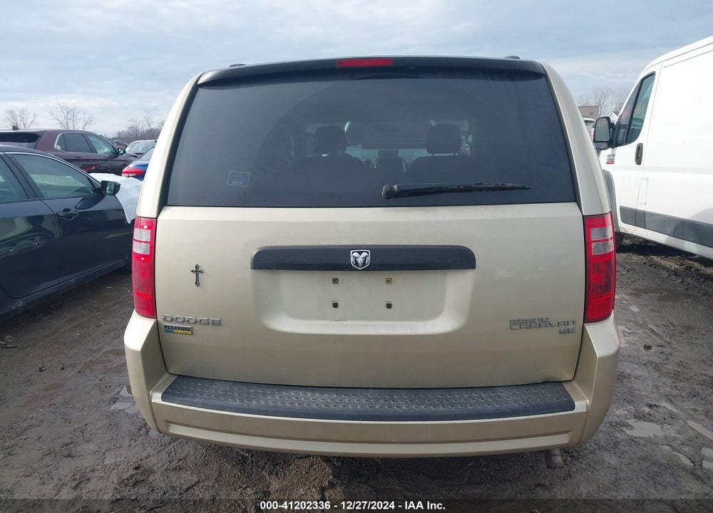 2010 DODGE GRAND CARAVAN SE VIN: 2D4RN4DEXAR268831