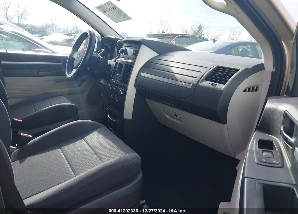 2010 DODGE GRAND CARAVAN SE VIN: 2D4RN4DEXAR268831
