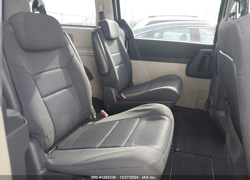 2010 DODGE GRAND CARAVAN SE VIN: 2D4RN4DEXAR268831