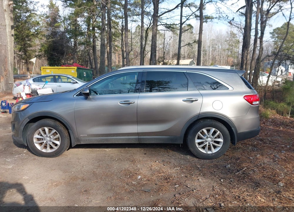 2017 KIA SORENTO 2.4L LX VIN: 5XYPGDA39HG200035