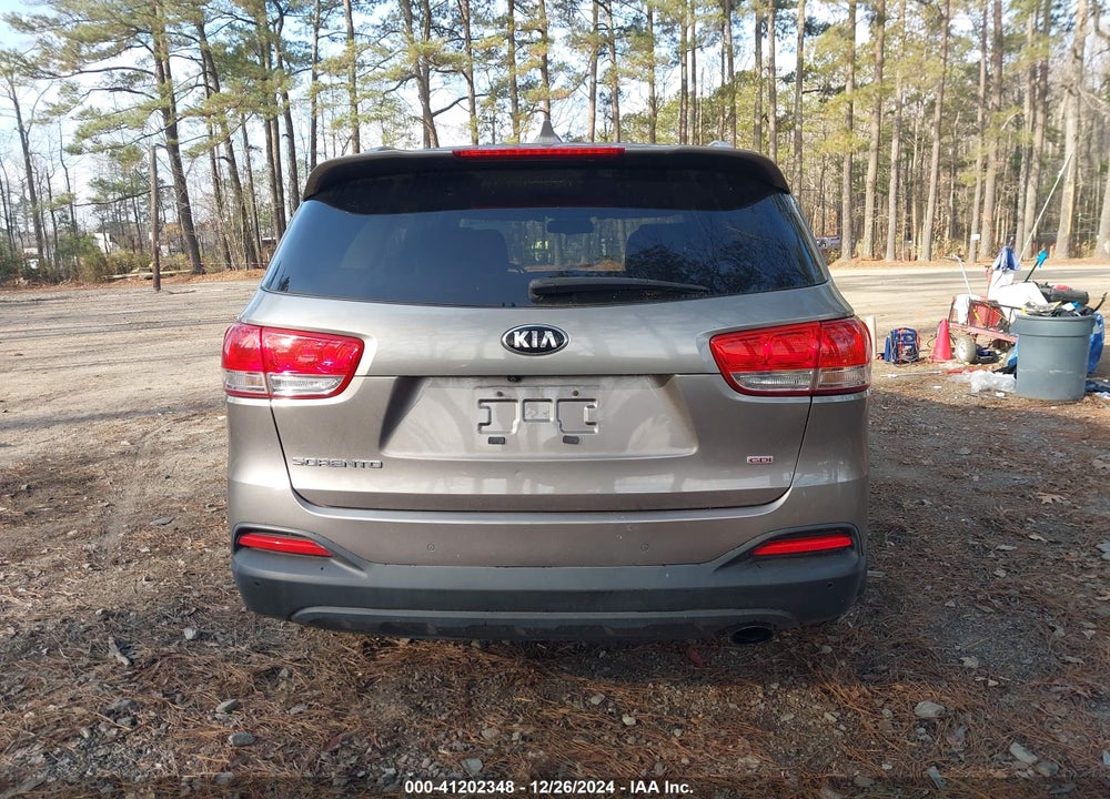 2017 KIA SORENTO 2.4L LX VIN: 5XYPGDA39HG200035