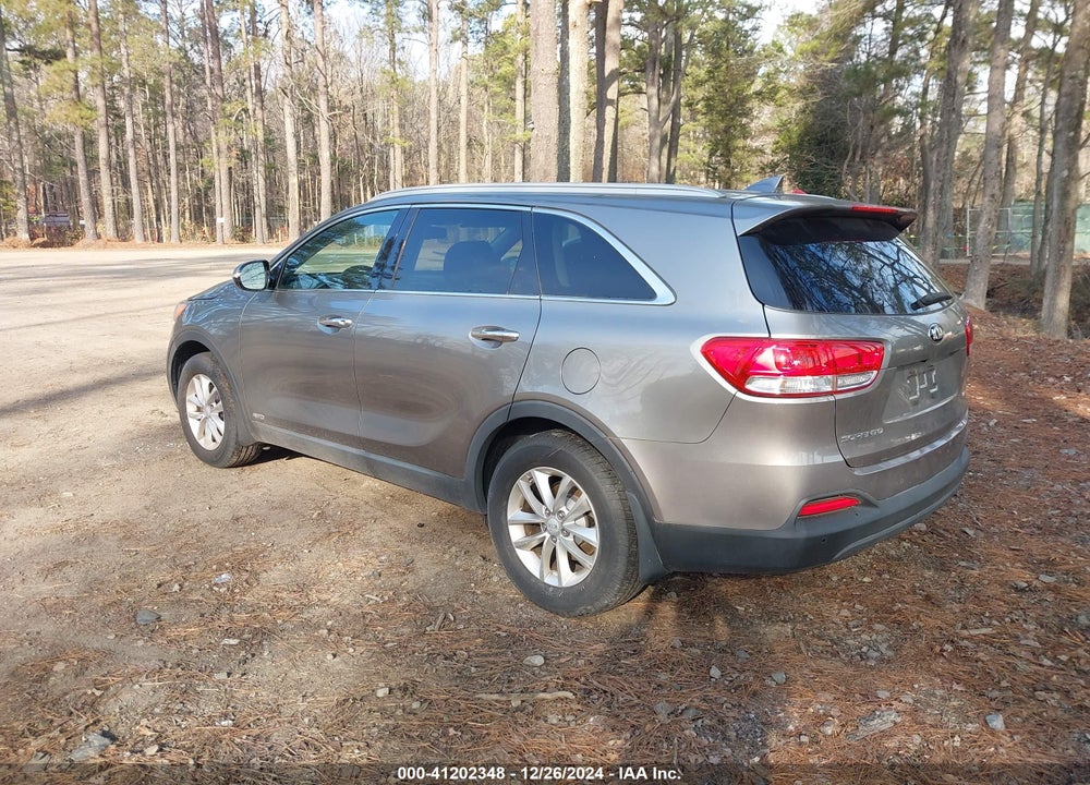 2017 KIA SORENTO 2.4L LX VIN: 5XYPGDA39HG200035