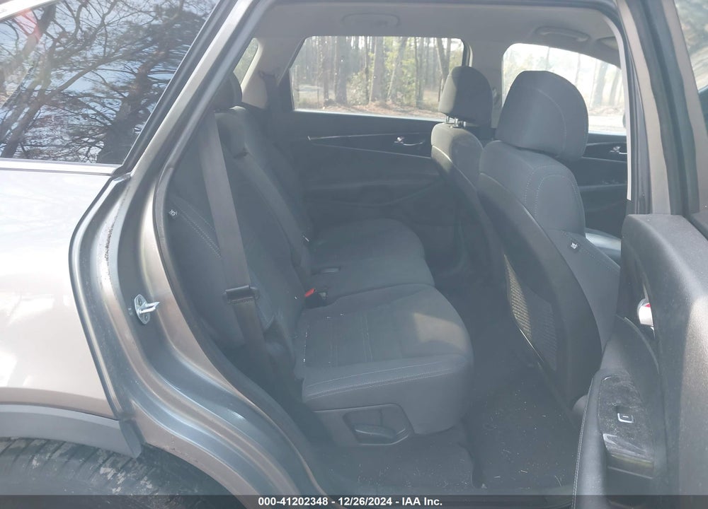 2017 KIA SORENTO 2.4L LX VIN: 5XYPGDA39HG200035