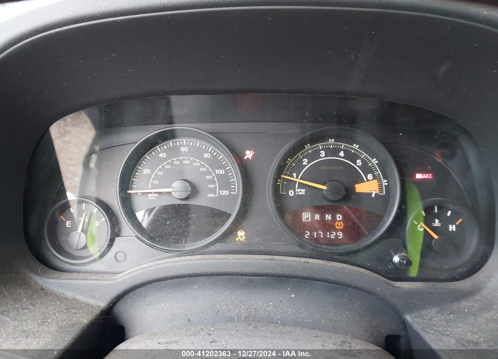 2015 JEEP PATRIOT LATITUDE VIN: 1C4NJPFB7FD120125