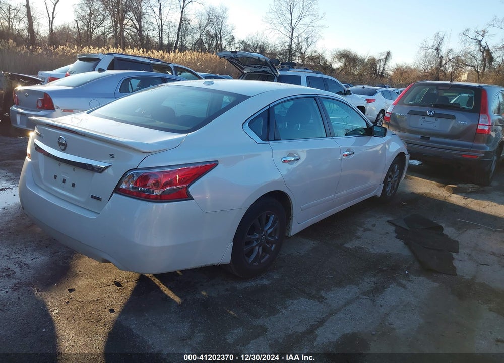 2015 NISSAN ALTIMA 2.5 S VIN: 1N4AL3AP0FC584485