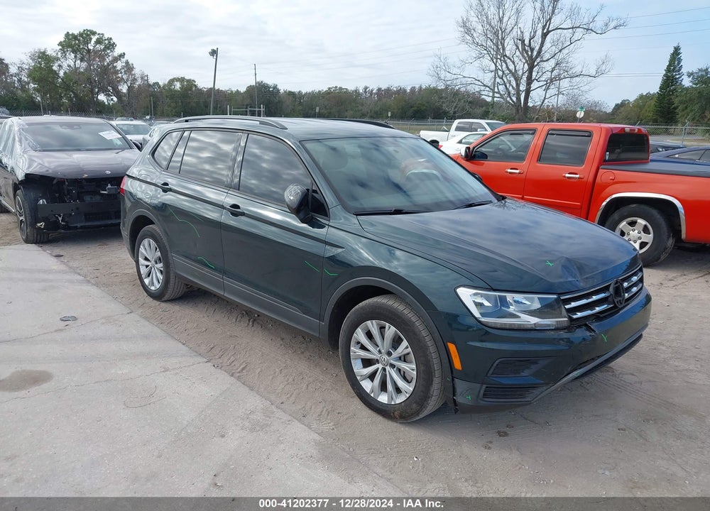 2019 VOLKSWAGEN TIGUAN 2.0T S VIN: 3VV1B7AX1KM049518