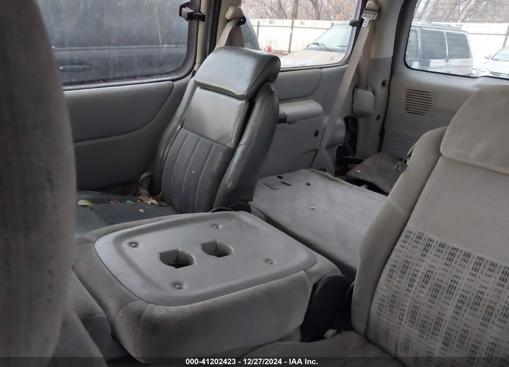 2004 CHEVROLET VENTURE LS VIN: 1GNDX03E54D222205