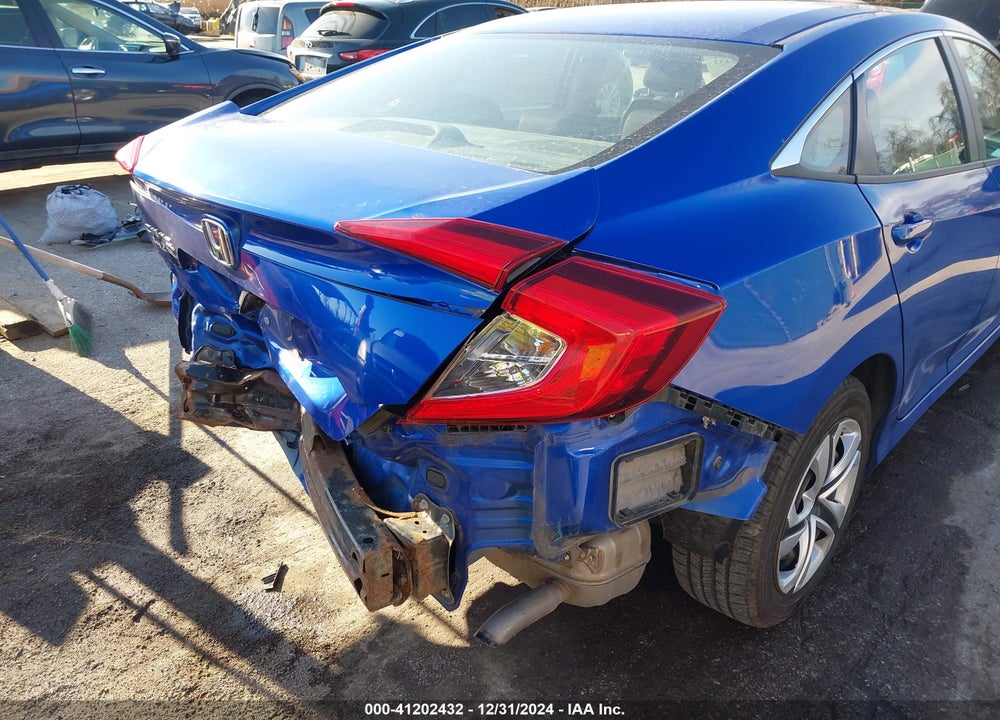 2017 HONDA CIVIC LX VIN: 2HGFC2F50HH569116