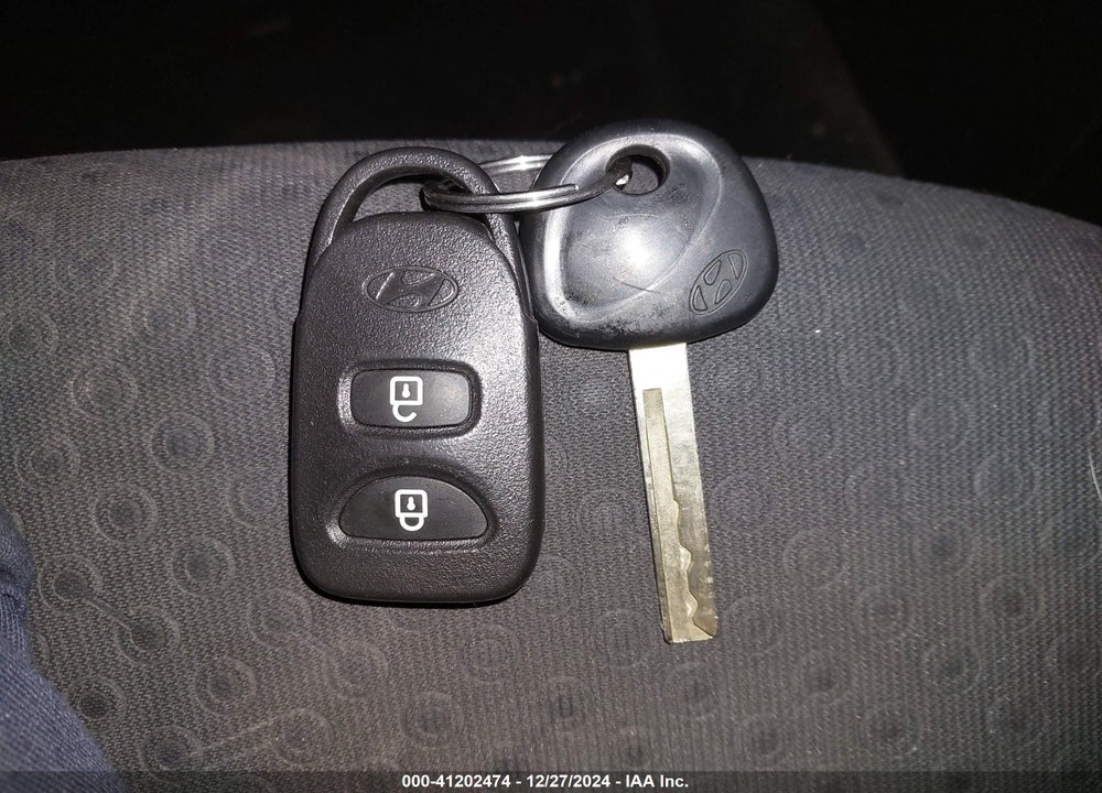 2013 HYUNDAI ACCENT VIN: KMHCU5AE7DU111647