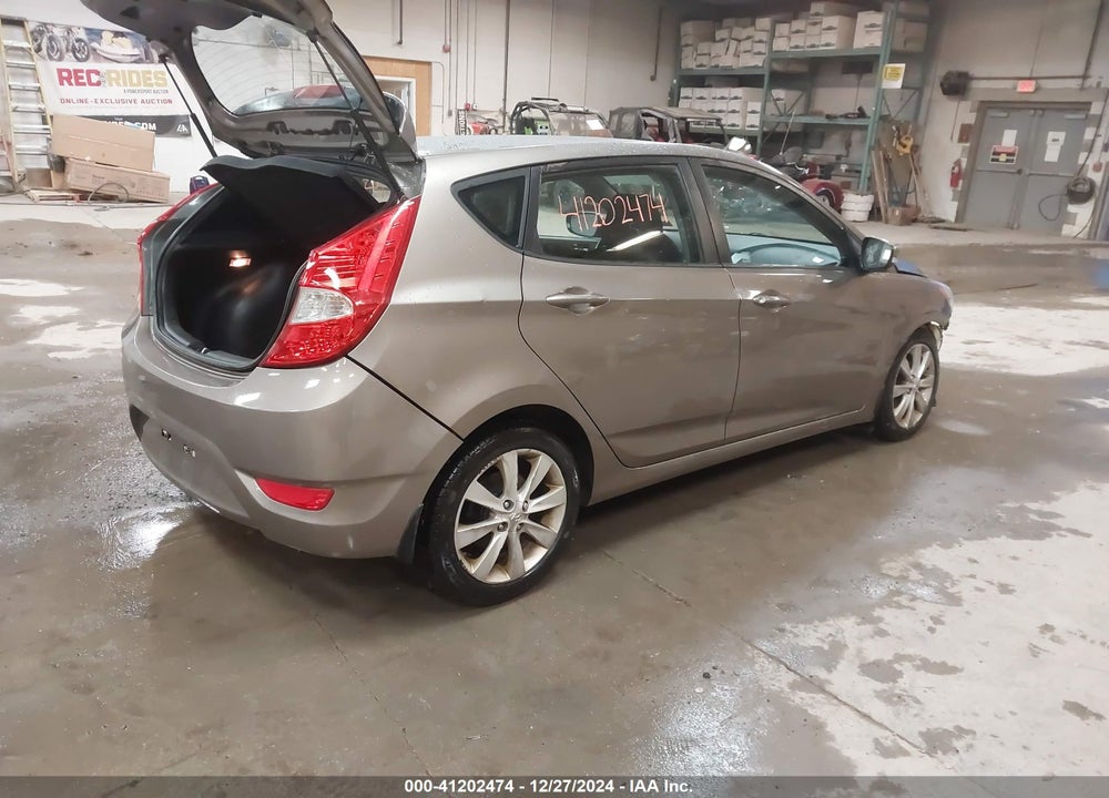 2013 HYUNDAI ACCENT VIN: KMHCU5AE7DU111647