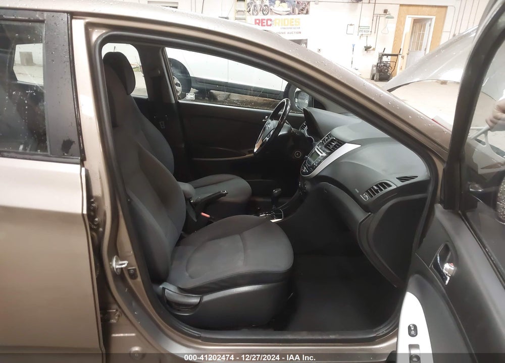 2013 HYUNDAI ACCENT VIN: KMHCU5AE7DU111647