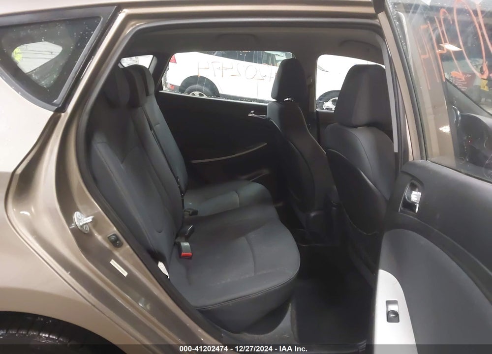 2013 HYUNDAI ACCENT VIN: KMHCU5AE7DU111647
