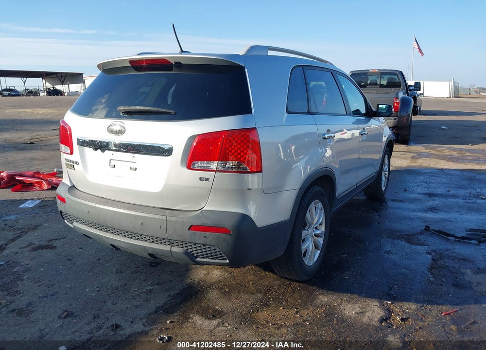 2011 KIA SORENTO EX VIN: 5XYKU4A10BG032228