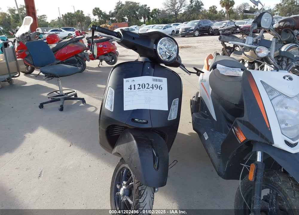2024 VESPA GTS/SEI GIORNI 300 VIN: ZAPMD39M8R5201057