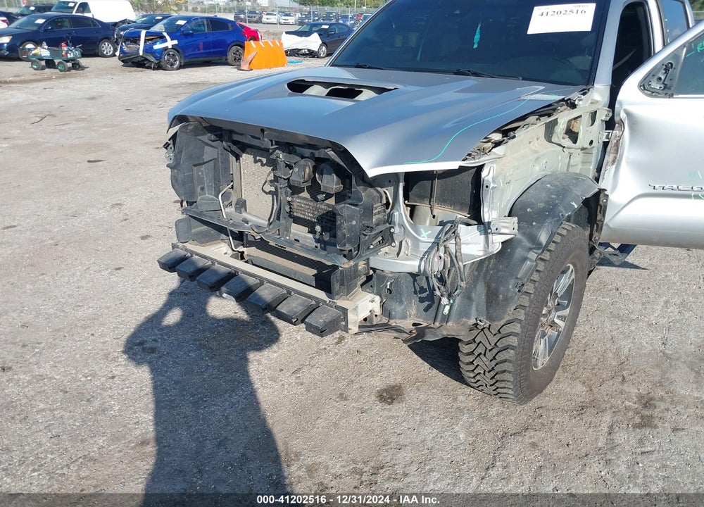 2018 TOYOTA TACOMA VIN: 3TMCZ5ANXJM147564