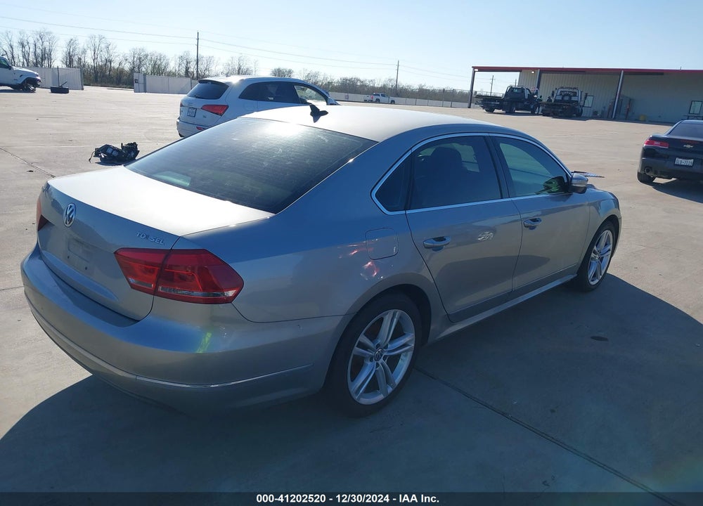 2013 VOLKSWAGEN PASSAT 2.0L TDI SEL PREMIUM VIN: 1VWCN7A31DC036166
