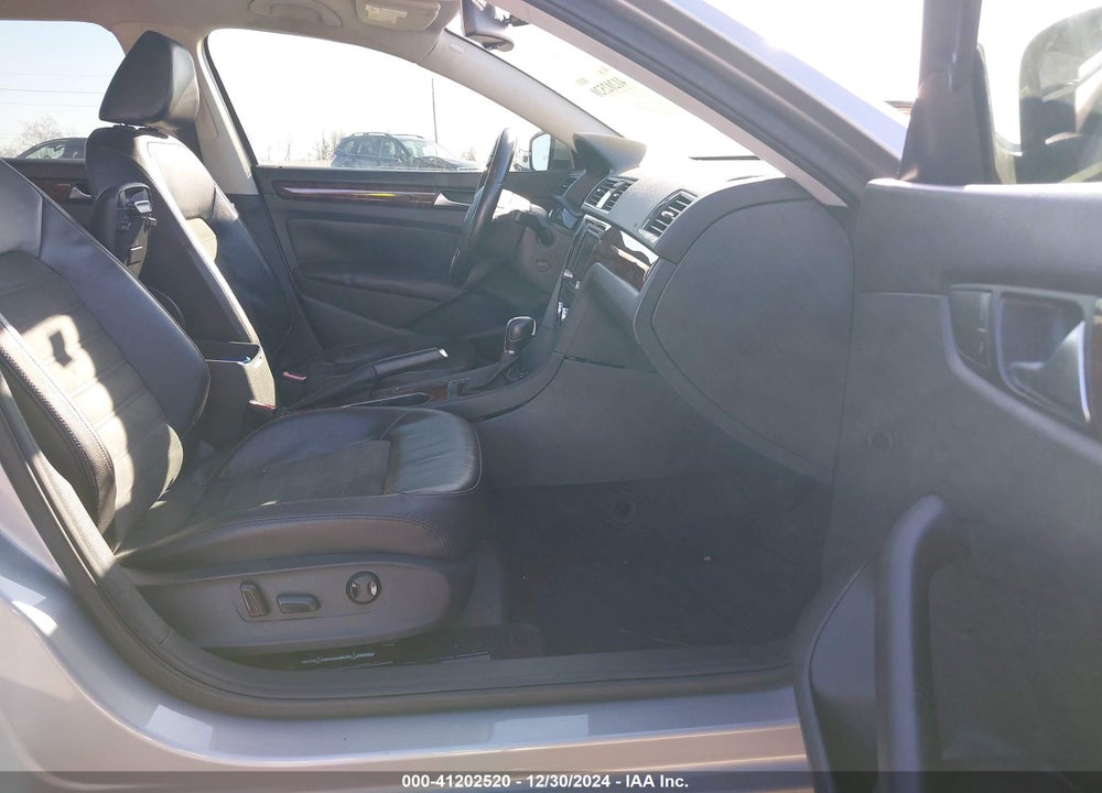 2013 VOLKSWAGEN PASSAT 2.0L TDI SEL PREMIUM VIN: 1VWCN7A31DC036166