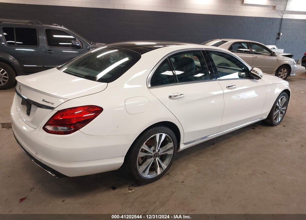 2018 MERCEDES-BENZ C 300 4MATIC VIN: 55SWF4KB6JU281060