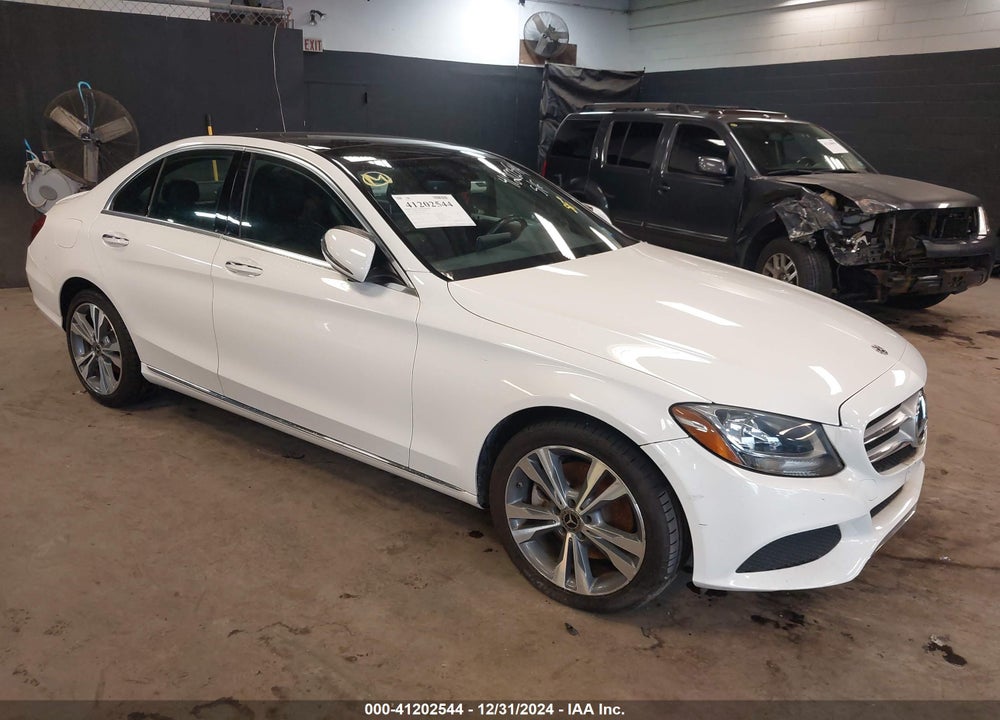 2018 MERCEDES-BENZ C 300 4MATIC VIN: 55SWF4KB6JU281060