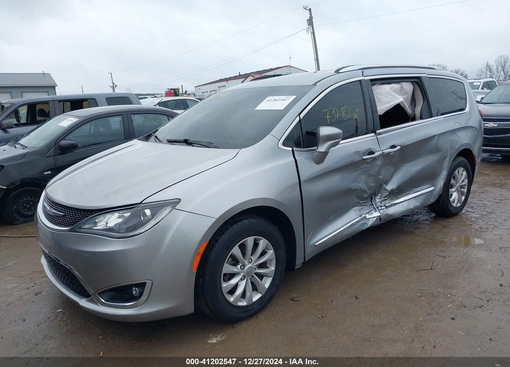 2019 CHRYSLER PACIFICA TOURING L VIN: 2C4RC1BGXKR603528