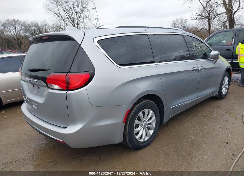 2019 CHRYSLER PACIFICA TOURING L VIN: 2C4RC1BGXKR603528