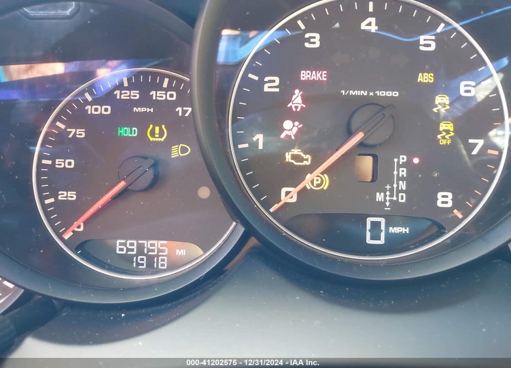 2016 PORSCHE CAYENNE VIN: WP1AA2A23GLA03561
