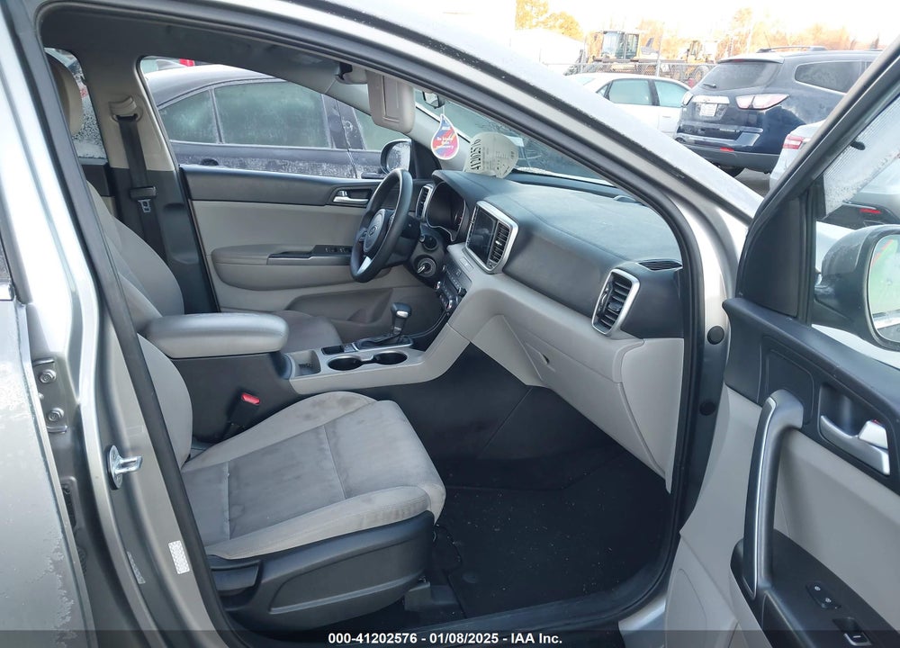 2020 KIA SPORTAGE LX VIN: KNDPM3AC1L7803179