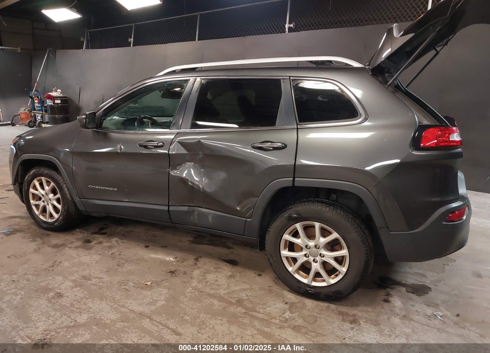 2017 JEEP CHEROKEE LATITUDE 4X4 VIN: 1C4PJMCB6HW512810