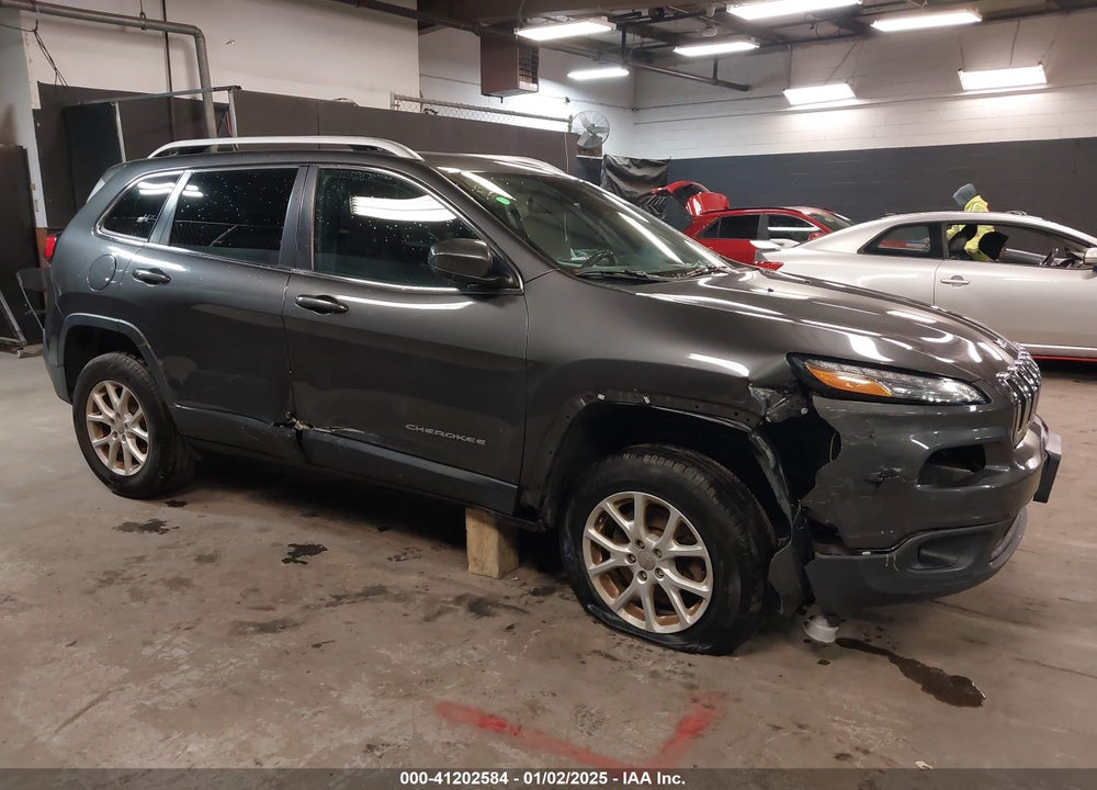 2017 JEEP CHEROKEE LATITUDE 4X4 VIN: 1C4PJMCB6HW512810