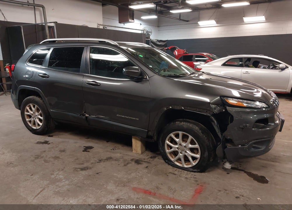 2017 JEEP CHEROKEE LATITUDE 4X4 VIN: 1C4PJMCB6HW512810