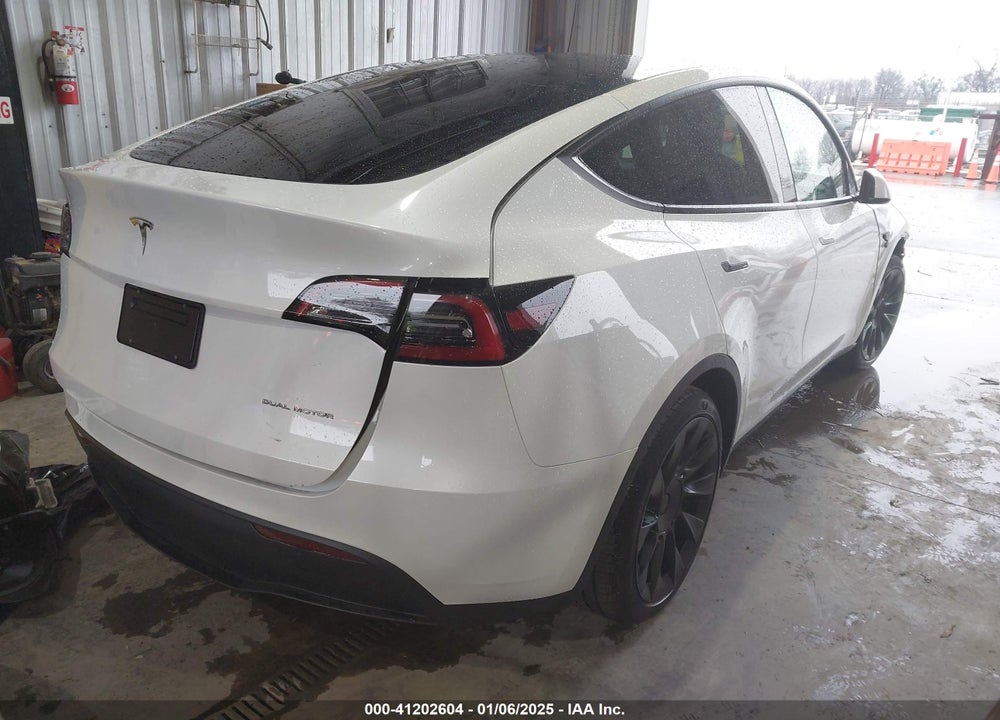 2023 TESLA MODEL Y VIN: 7SAYGAEE5PF867286