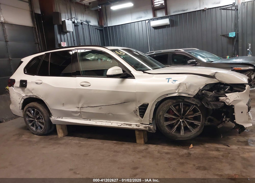 2024 BMW X5 XDRIVE40I VIN: 5UX23EU04R9T03913