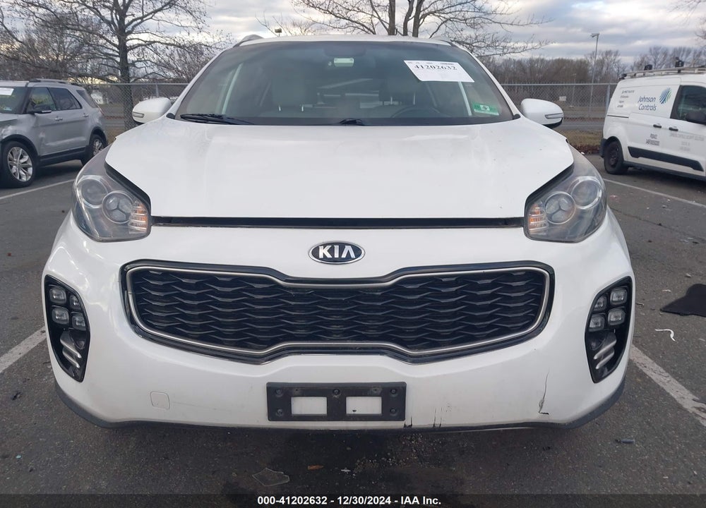 2018 KIA SPORTAGE EX VIN: KNDPNCAC2J7441941