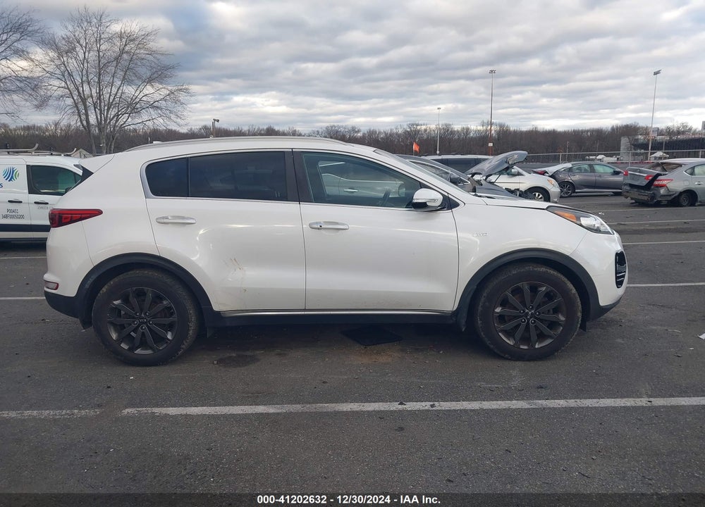2018 KIA SPORTAGE EX VIN: KNDPNCAC2J7441941