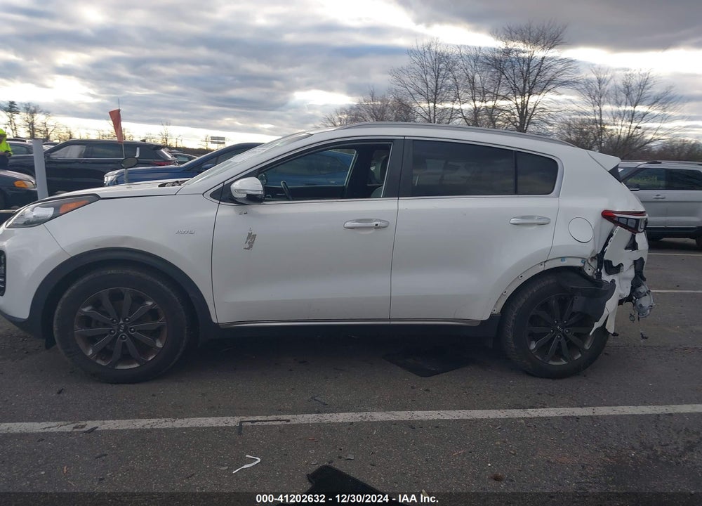 2018 KIA SPORTAGE EX VIN: KNDPNCAC2J7441941
