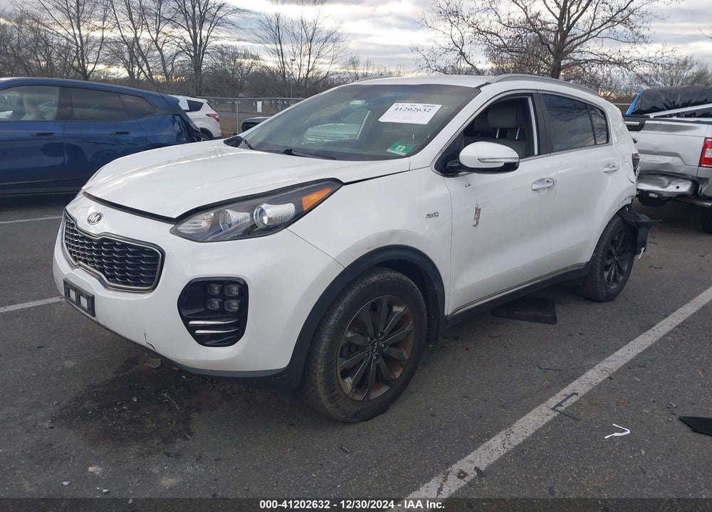 2018 KIA SPORTAGE EX VIN: KNDPNCAC2J7441941